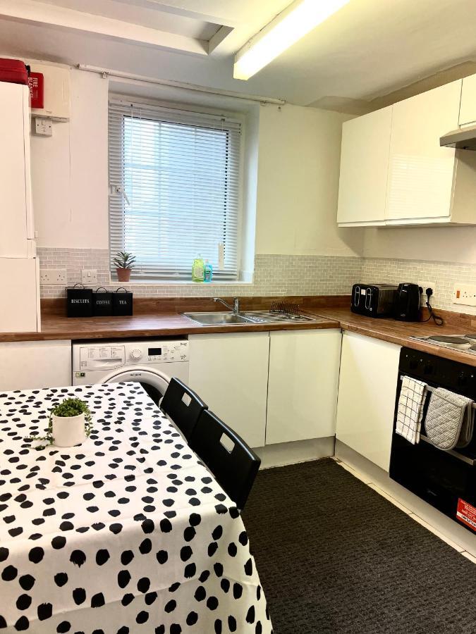 2 Bedroom Flat, 2 Minutes Walk To Bethnalgreen Station, Central London Exteriör bild