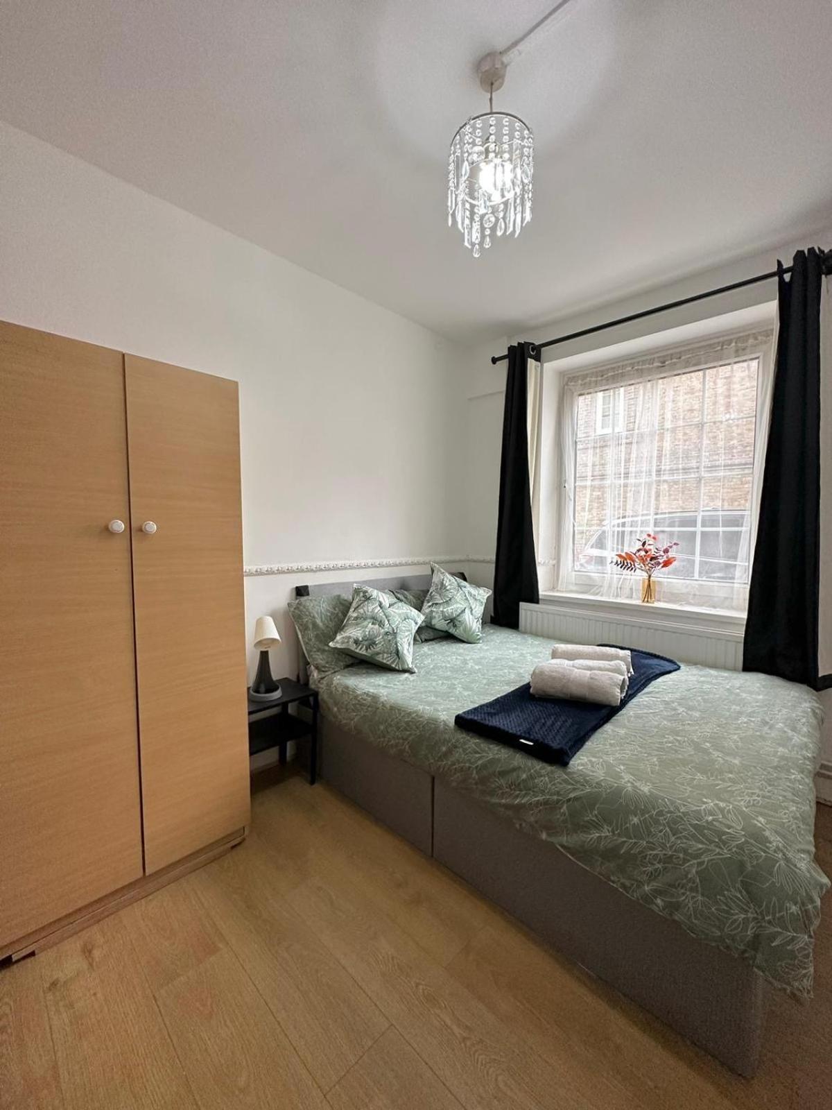 2 Bedroom Flat, 2 Minutes Walk To Bethnalgreen Station, Central London Exteriör bild